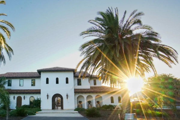 Private Transportation to Great Bear Vineyards by California Airport Shuttle